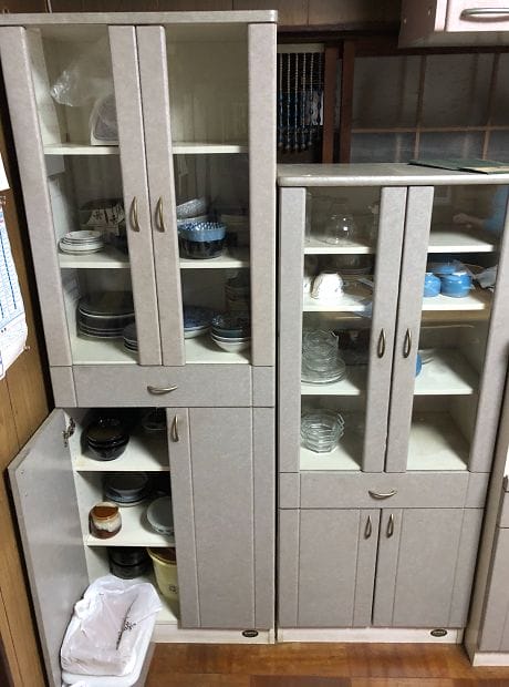 キッチン収納と食器の回収