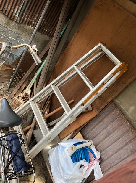 脚立や工具の不用品回収