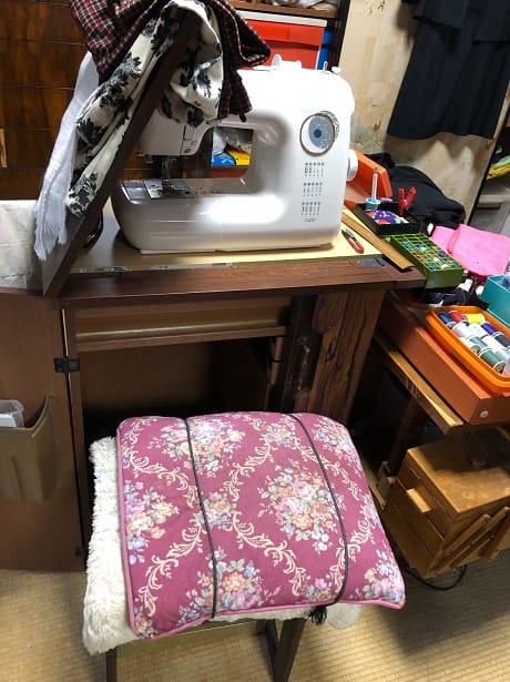 古いミシンとミシン台の回収